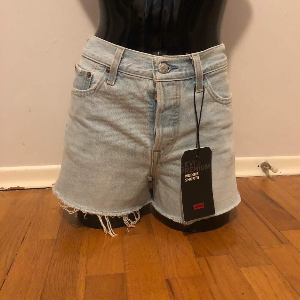 Levi’s Button Fly Wedgie Short